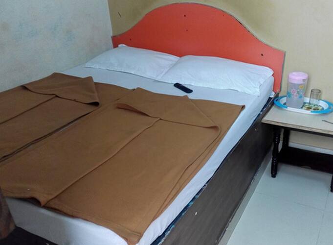 Sri Bhavani Deluxe Lodge, Hyderabad 3